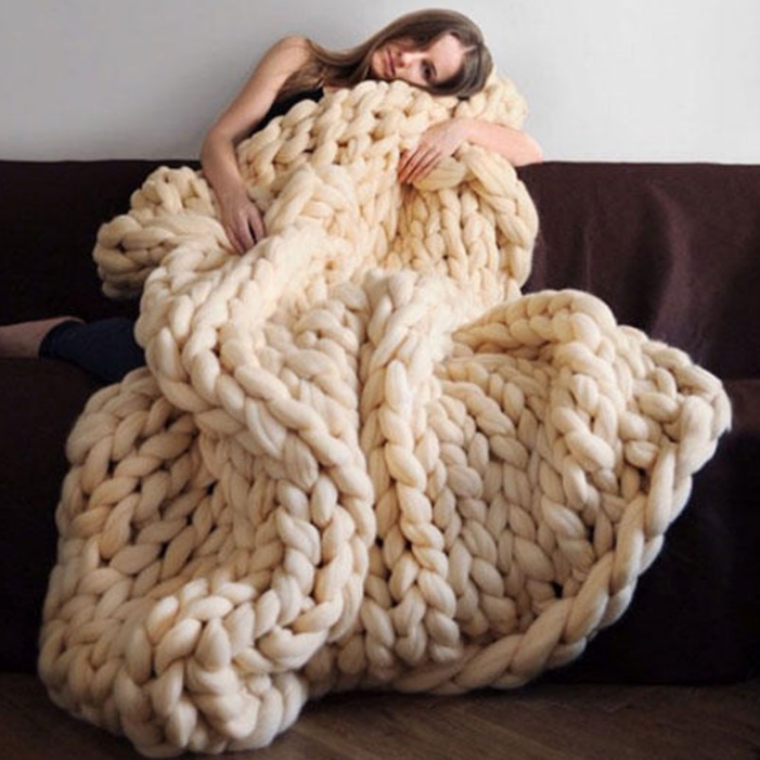 вязанное одеяло
